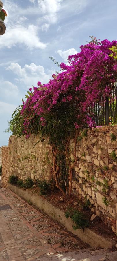 B&B Akropolis Taormina Exterior photo